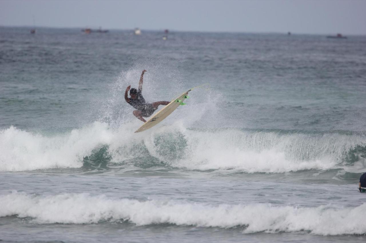 JembranaAyolah Surf House &Surf Camp公寓 外观 照片