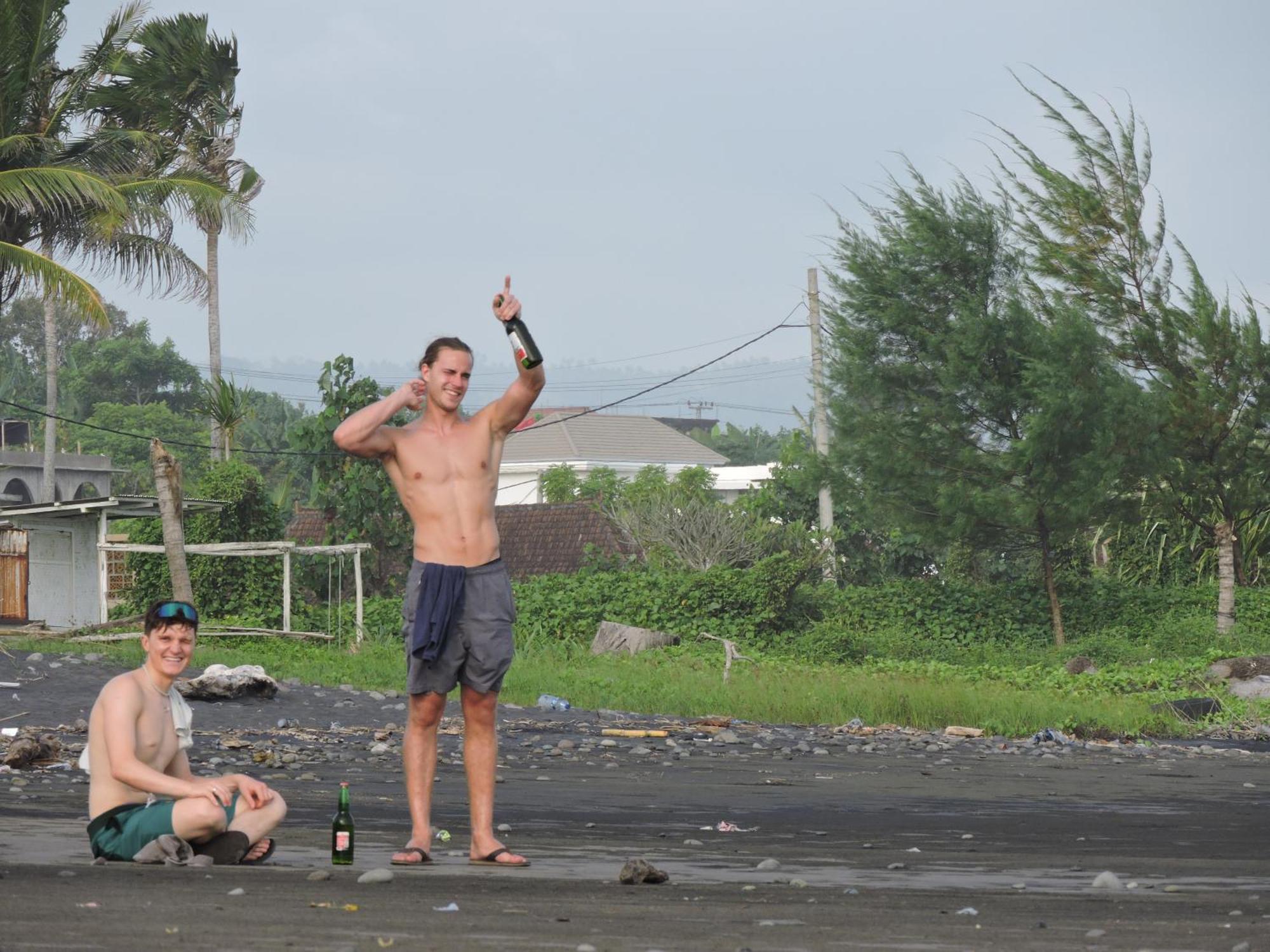 JembranaAyolah Surf House &Surf Camp公寓 外观 照片