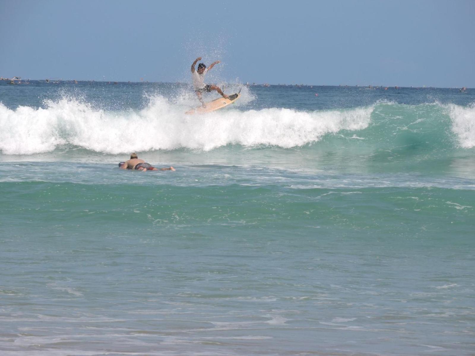 JembranaAyolah Surf House &Surf Camp公寓 外观 照片